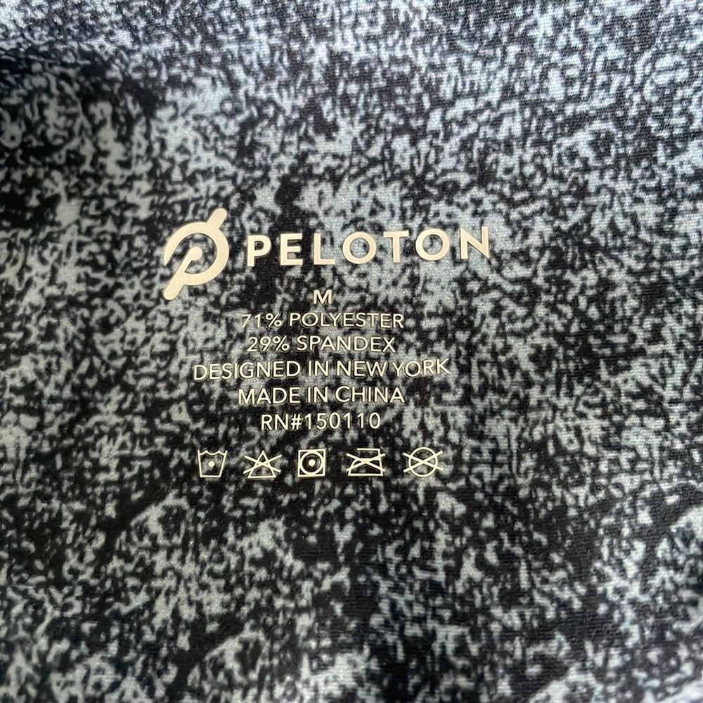 Peloton Blue Cadence Capri Workout Bottoms MEDIUM - Picture 10 of 10